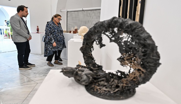 İzmir’de Koruyamadıklarımız temalı seramik sergisi sanatseverlerle buluştu