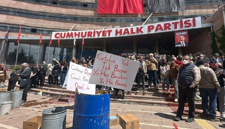 223 eski CHP milletvekilinden ortak bildiri: Mutlak butlan kararı kabul edilemez