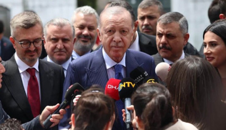 Erdoğan: İstanbul'un fethi karanlığın aydınlığa dönüşmesidir