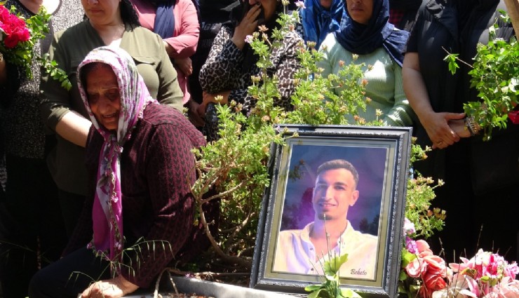 Hatay'da acı veda: Anne feryadı yürek dağladı