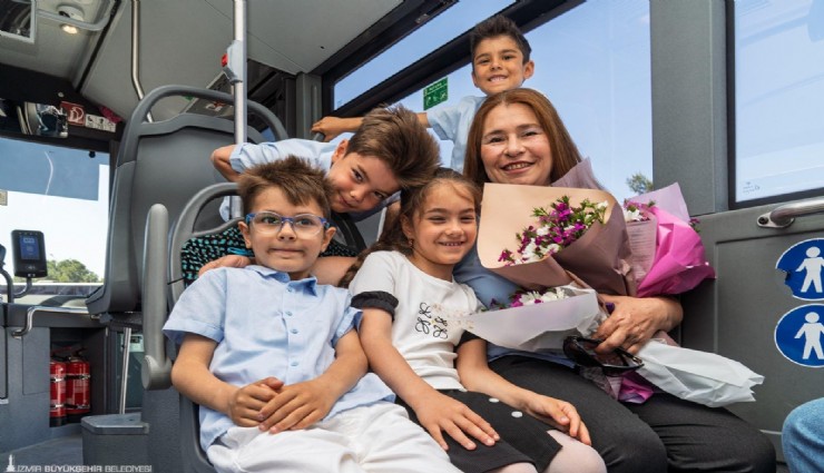 Zerrin Kaptan’a dördüzlerinden sürpriz