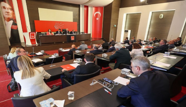 CHP'de kurultay düğümü: Parti Meclisi olağan kurultay sürecini başlattı