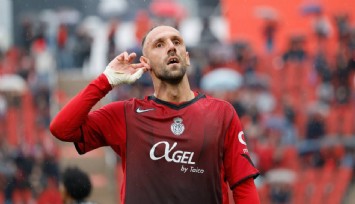 Fenerbahçe'nin yeni transferi Vedat Muriqi İstanbul'a geldi
