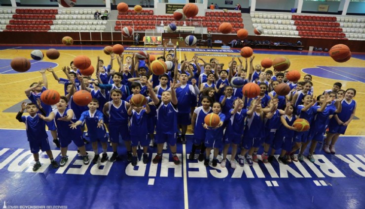 İzmir’de yaz spor okulları başlıyor: 23 branşta eğitim