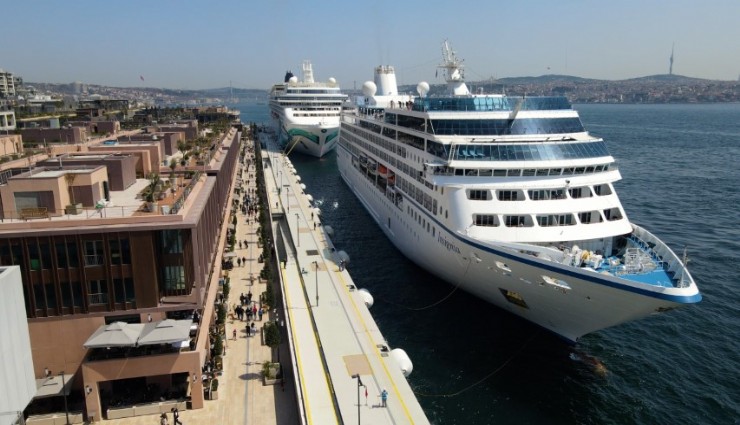 Kruvaziyer turizminde rekor artış: Limanlara gelen gemi ve yolcu sayısı yükseldi
