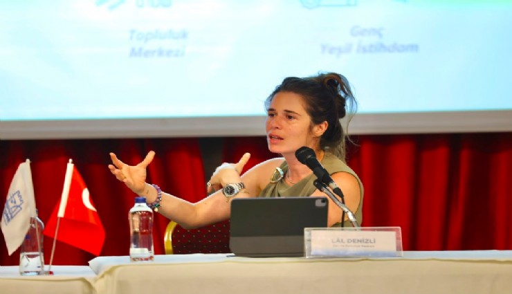 Çeşme'de yatırımlar meclis gündeminde: Sosyal konut, altyapı ve yeşil alan projeleri öne çıktı