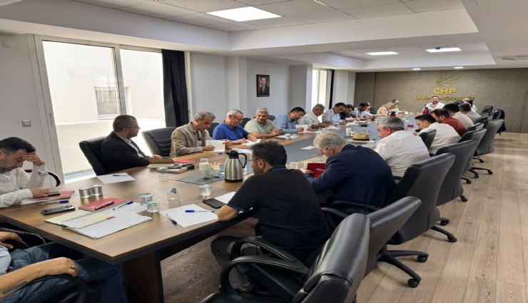 CHP İzmir'de kritik toplantı: İl yönetiminden yeni kararlar