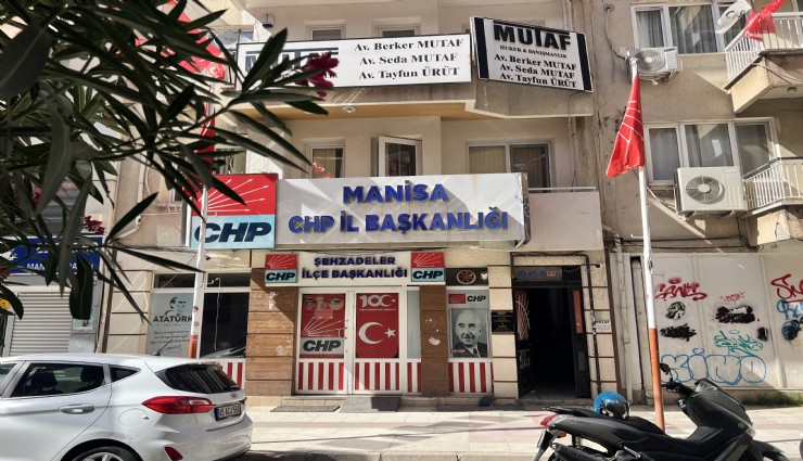 CHP Manisa'da tartışma kavgaya dönüştü