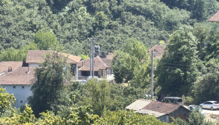 Düzce'de kan donduran olay: Arazi kavgasında yengesini vurdu