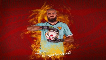 Göztepe'den kaleye takviye