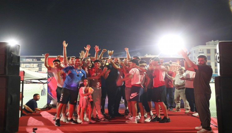 Menderes'i şampiyonluk coşkusu sardı
