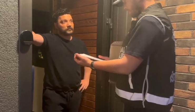 Oğuzhan Uğur'un gözaltına alındığı anlar