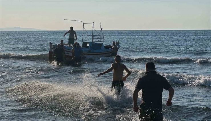 Samsun'da acı olay: Aynı aileyi taşıyan tekne alabora oldu