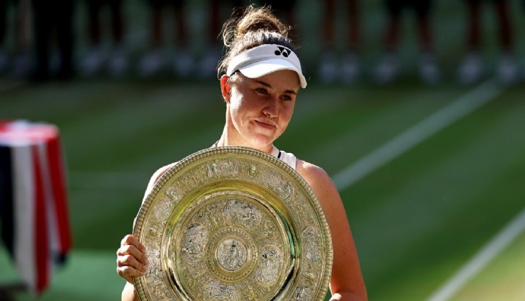 Wimbledon kadınlarda şampiyon Linda Noskova