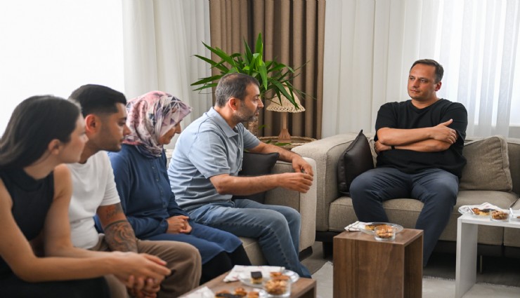 Başkan Eşki’den Bornovalı şehit ailesine ziyaret