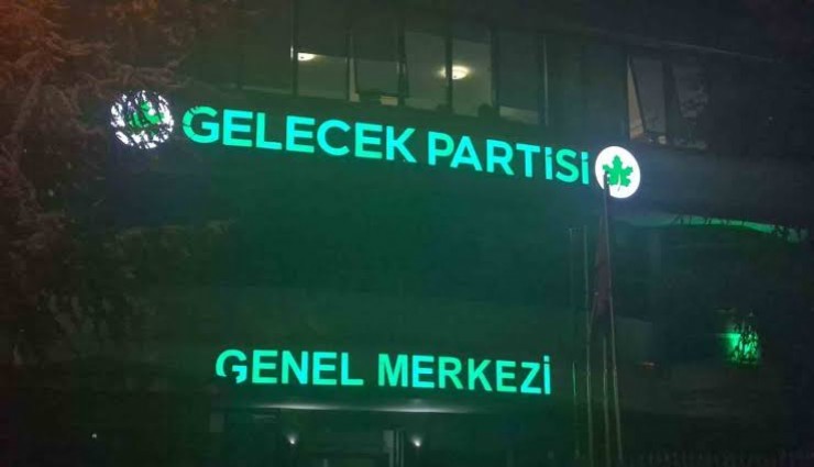 Gelecek Partisi resmen feshedildi