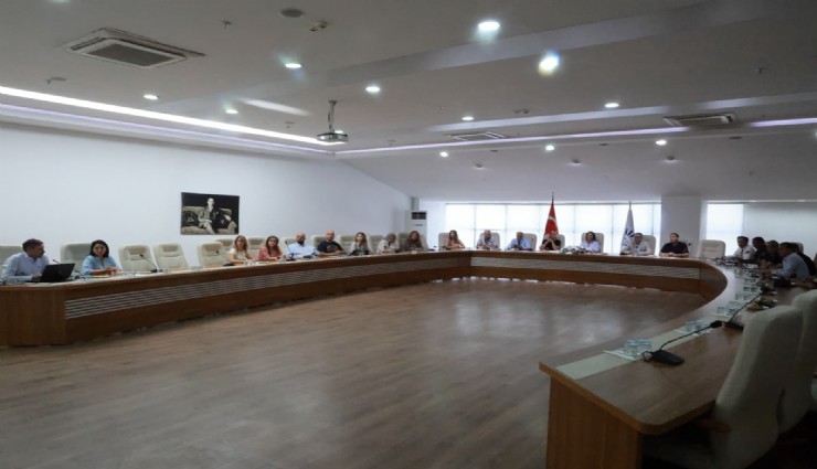 Karabağlar'da sahipsiz atıkların maliyeti yılda 80 milyon TL