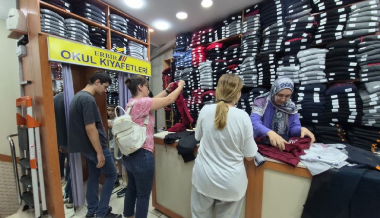 Okul kıyafetlerinde arma zorunluluğu geri geldi