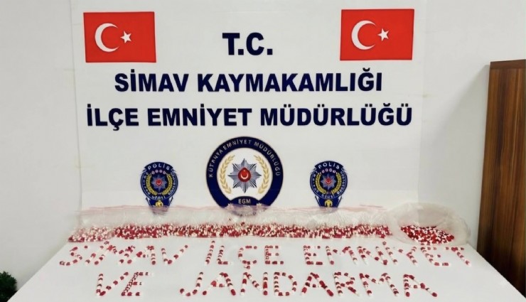 Simav'da 3 bin 716 adet sentetik hap ele geçirildi