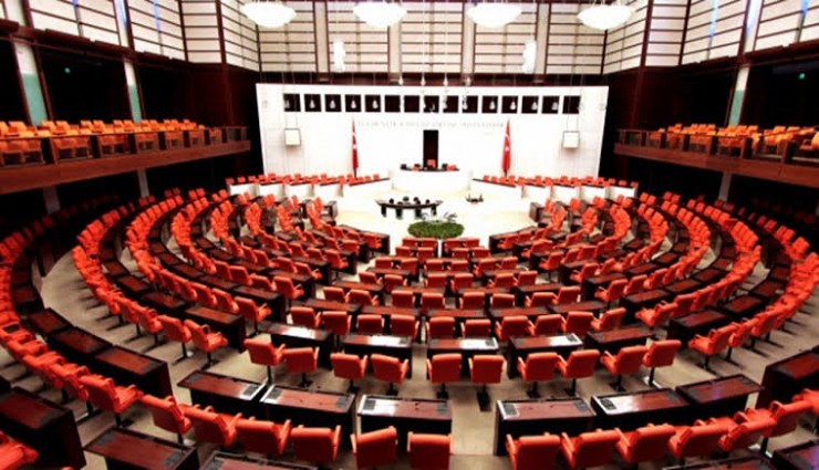 TBMM'de tarihi oturum başladı: Çerçeve Yasa görüşülüyor