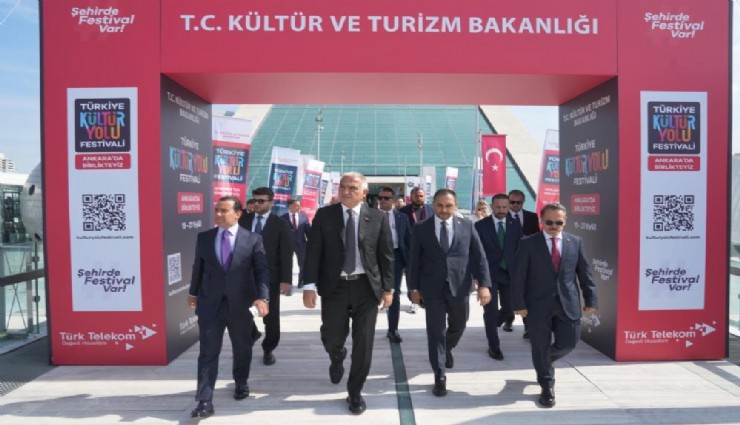 Bakan Ersoy açılışı yaptı: Ankara Kültür Yolu Festivali başladı