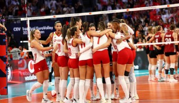 Filenin Sultanları finale yükseldi: Sırbistan'ı set vermeden geçtiler