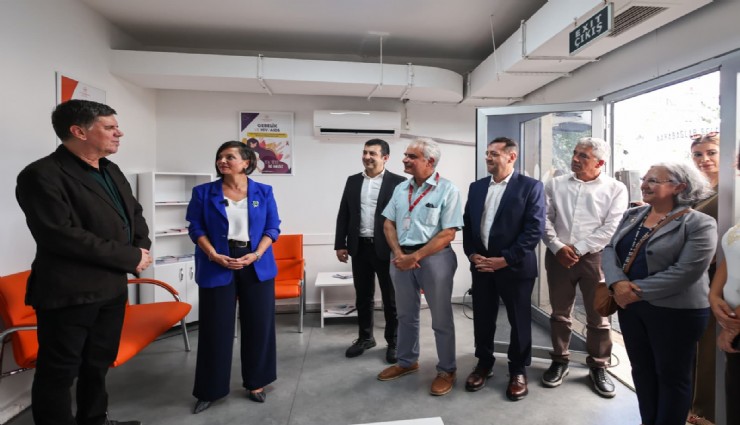 Karabağlar'da Gönüllü Danışmanlık ve Test Merkezi açıldı