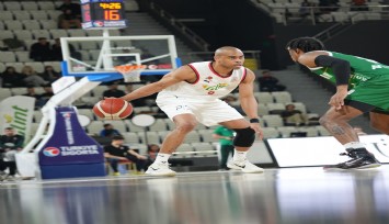 Karşıyaka Basketbol'dan oyun kurucu takviyesi