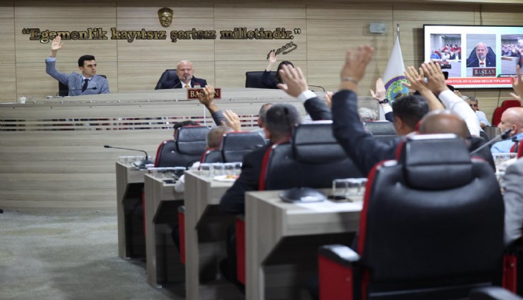 Merhum Başkan Şahin'in ismi Menemen'de yaşayacak