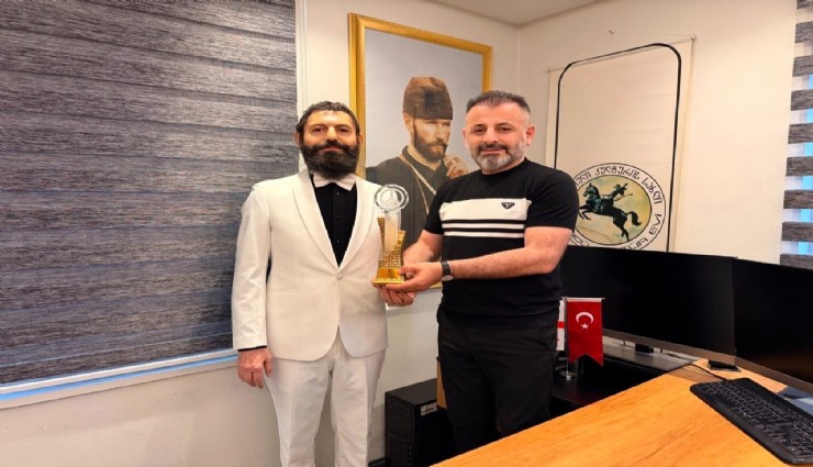 Nobel Barış Ödülü adayı Akif Manaf’a bir ödül daha
