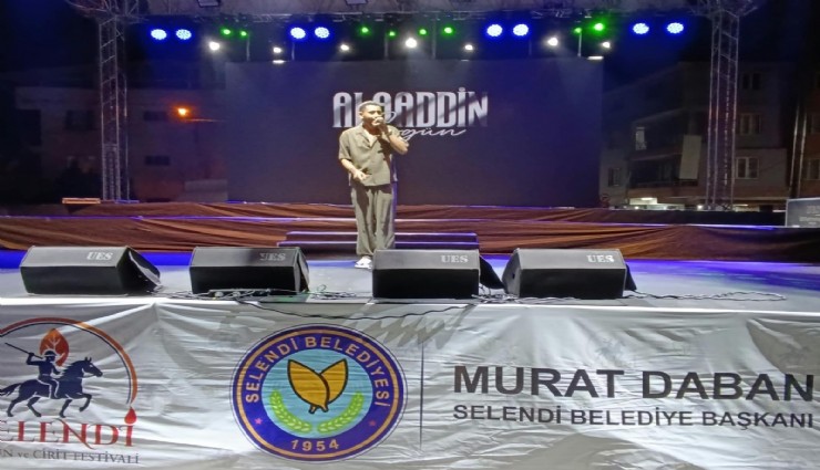 Selendi'de festival coşkusu: Başkan Daban'a sahnede sürpriz doğum günü